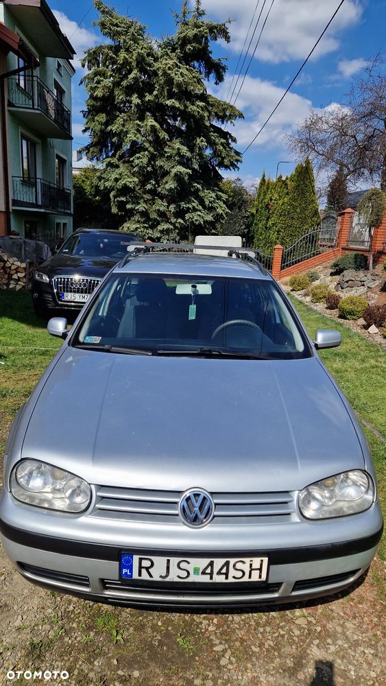 Volkswagen Golf 1.9 TDI Q - 4