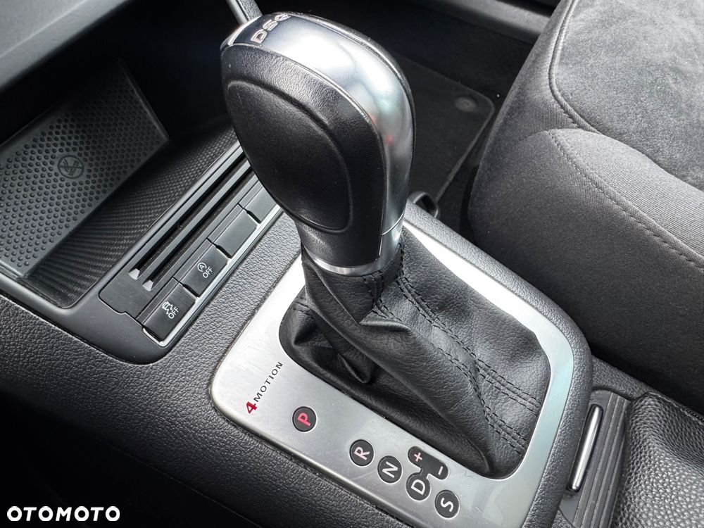 Volkswagen Tiguan 2.0 TDI DPF 4Motion BlueMotion Technology DSG Cup Sport & Style - 25