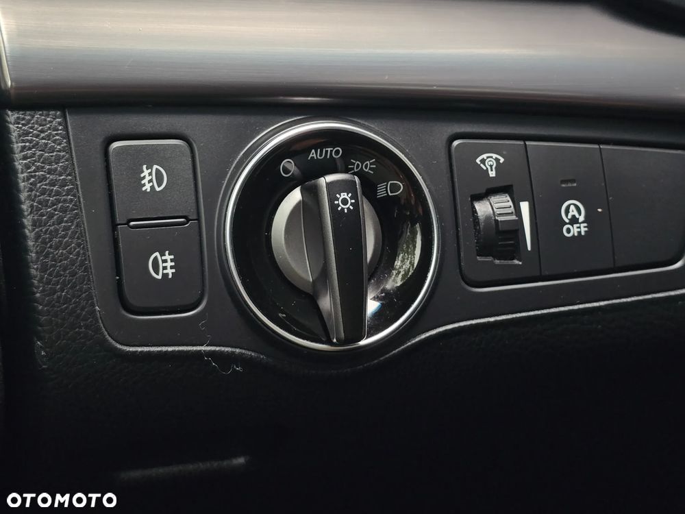 Hyundai i40 Kombi 1.7 CRDi DCT Premium - 31