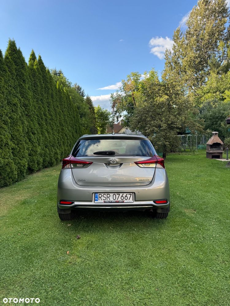 Toyota Auris 1.6 Premium Comfort - 7