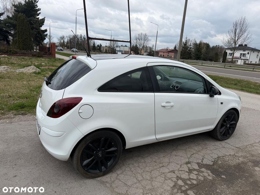 Opel Corsa 1.4 16V Color Edition - 6