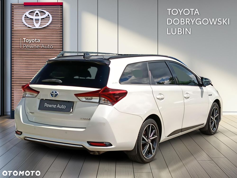 Toyota Auris - 5