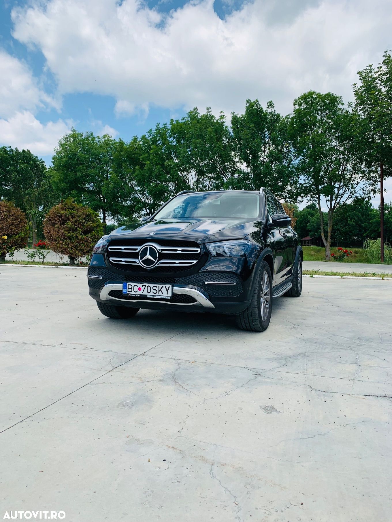 Mercedes-Benz GLE 300 d 4MATIC - 1