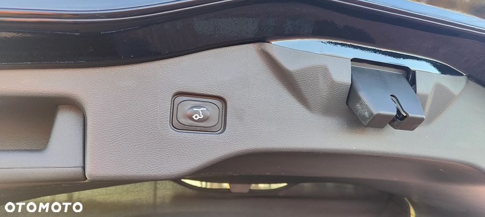 Ford Mondeo 2.0 EcoBlue ST-Line - 19