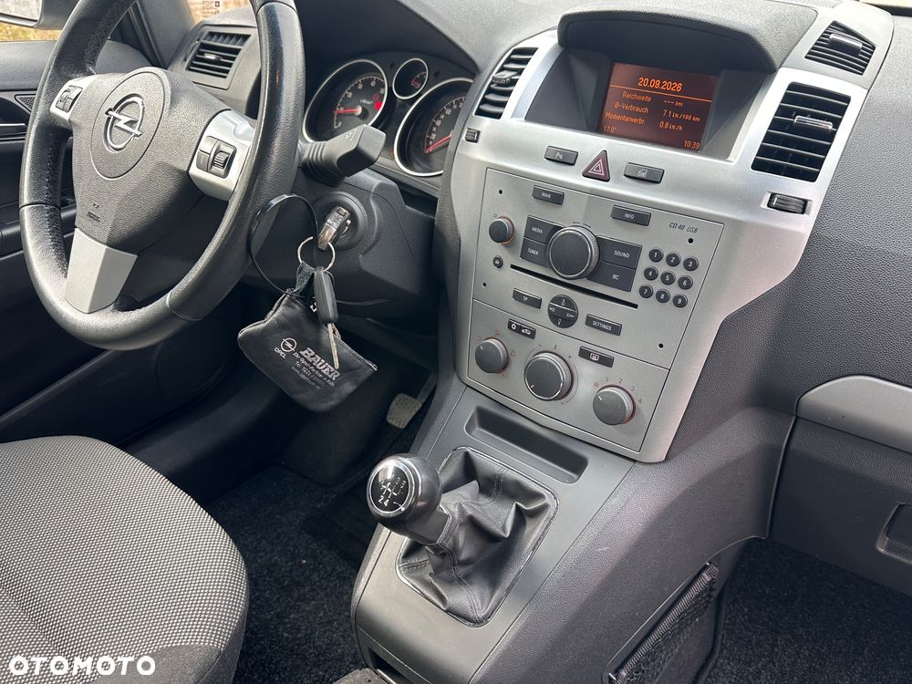 Opel Zafira - 10