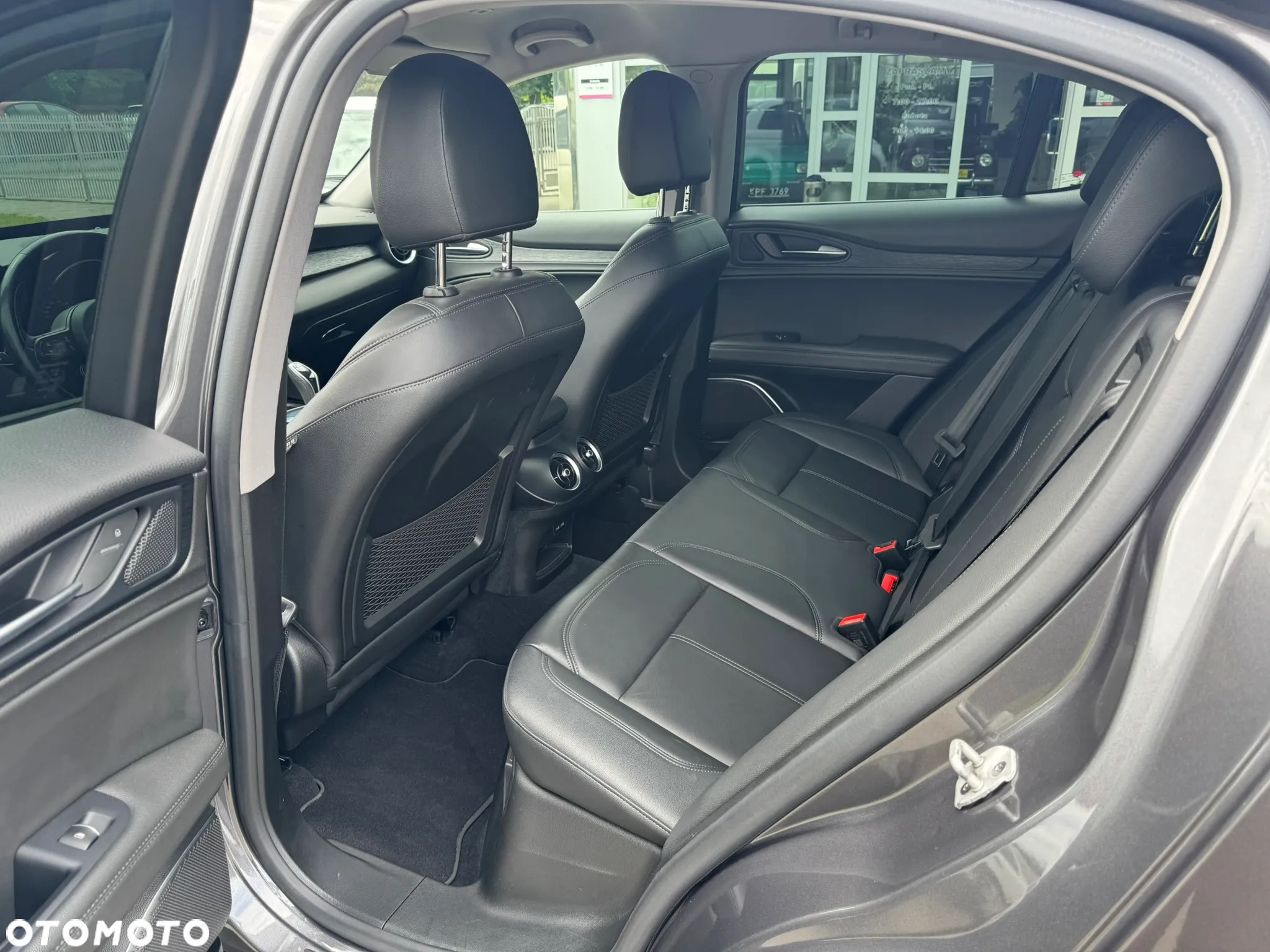Alfa Romeo Stelvio 2.0 Turbo 16V AT8-Q4 Sprint - 14