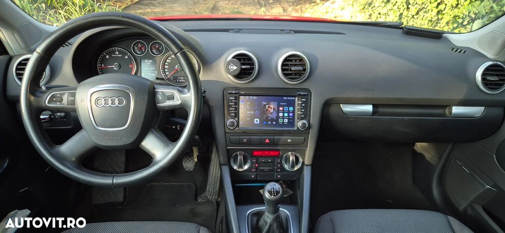 Audi A3 1.6 TDI Ambiente - 2