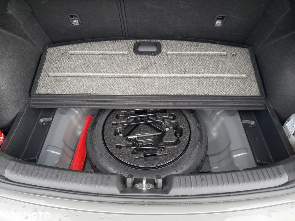 Hyundai i30 1.4 Classic + - 18