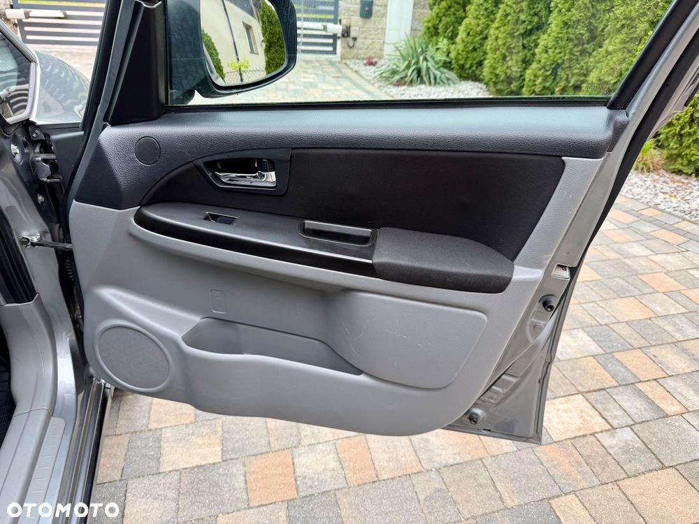 Suzuki SX4 1.6 VVT 4x2 Comfort - 20