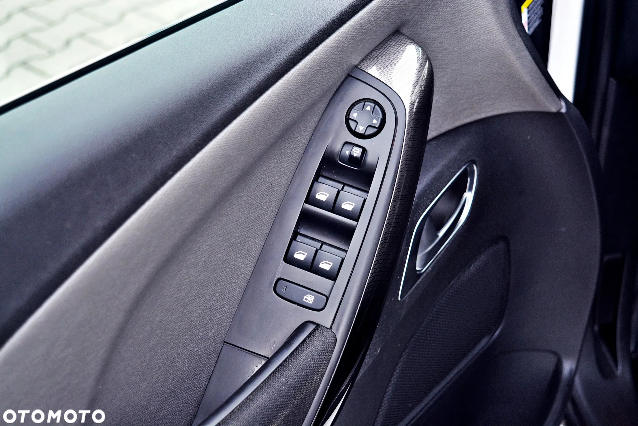 Citroën C4 Picasso BlueHDi 150 EAT6 Exclusive - 28