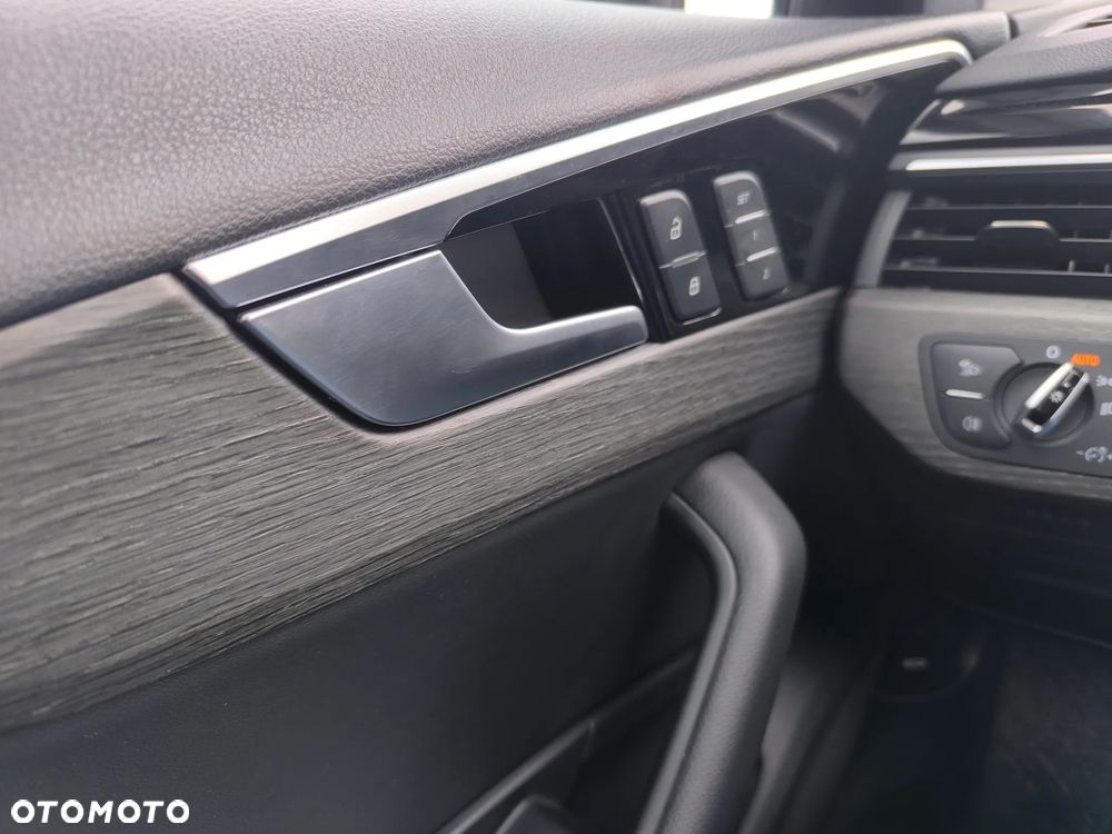 Audi A4 Limousine 40 TFSI S tronic - 15