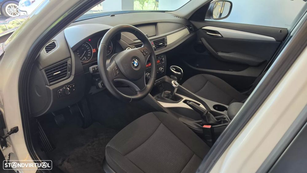 BMW X1 18 d sDrive - 34
