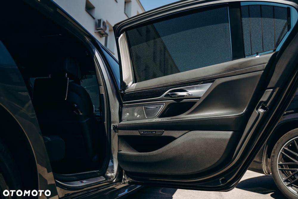 BMW Seria 7 740Ld xDrive - 24