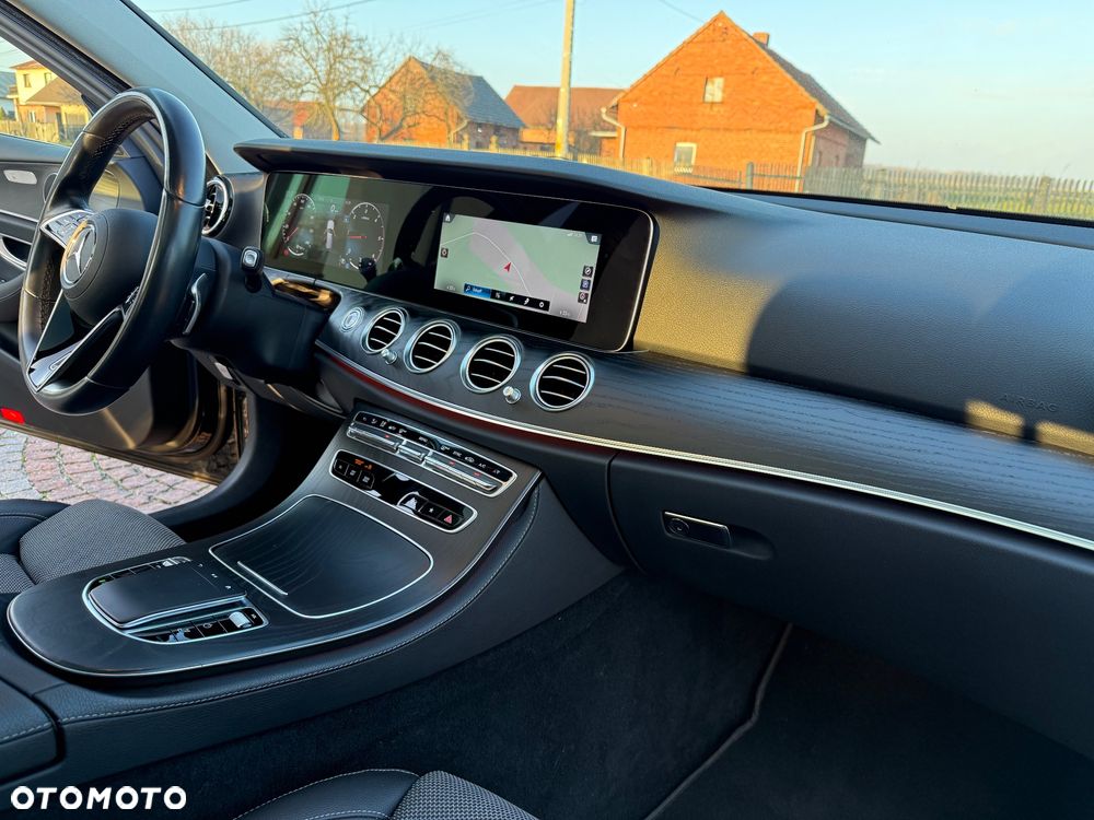 Mercedes-Benz Klasa E 220 d 9G-TRONIC Avantgarde - 21