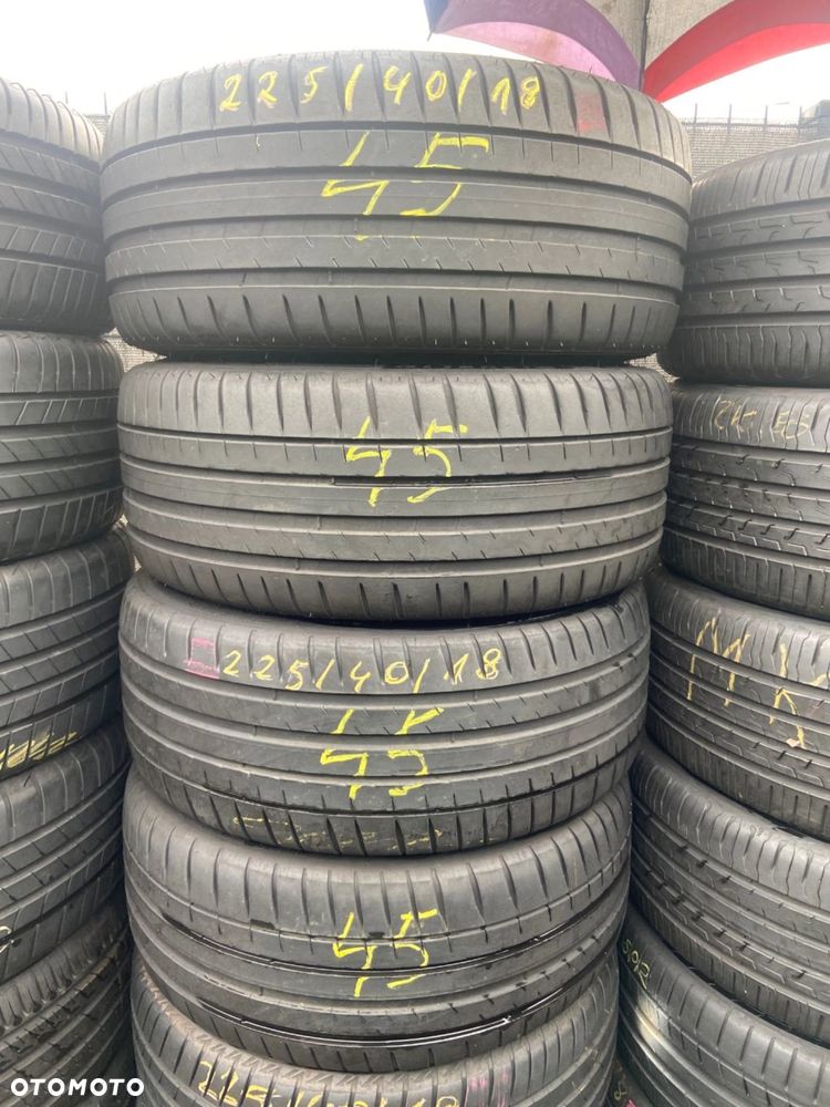 225/40/18 Michelin Pilot Sport 4_5,5mm_4szt_(45) - 2