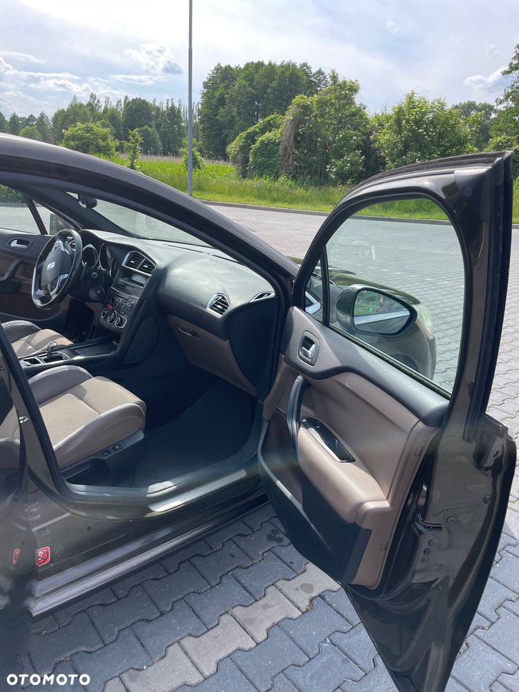 Citroën DS4 1.6 e-HDi SoChic MCP - 12