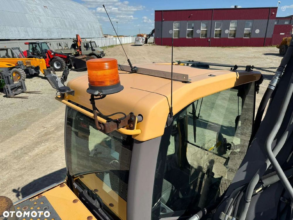 Volvo EC 250 DL - 17