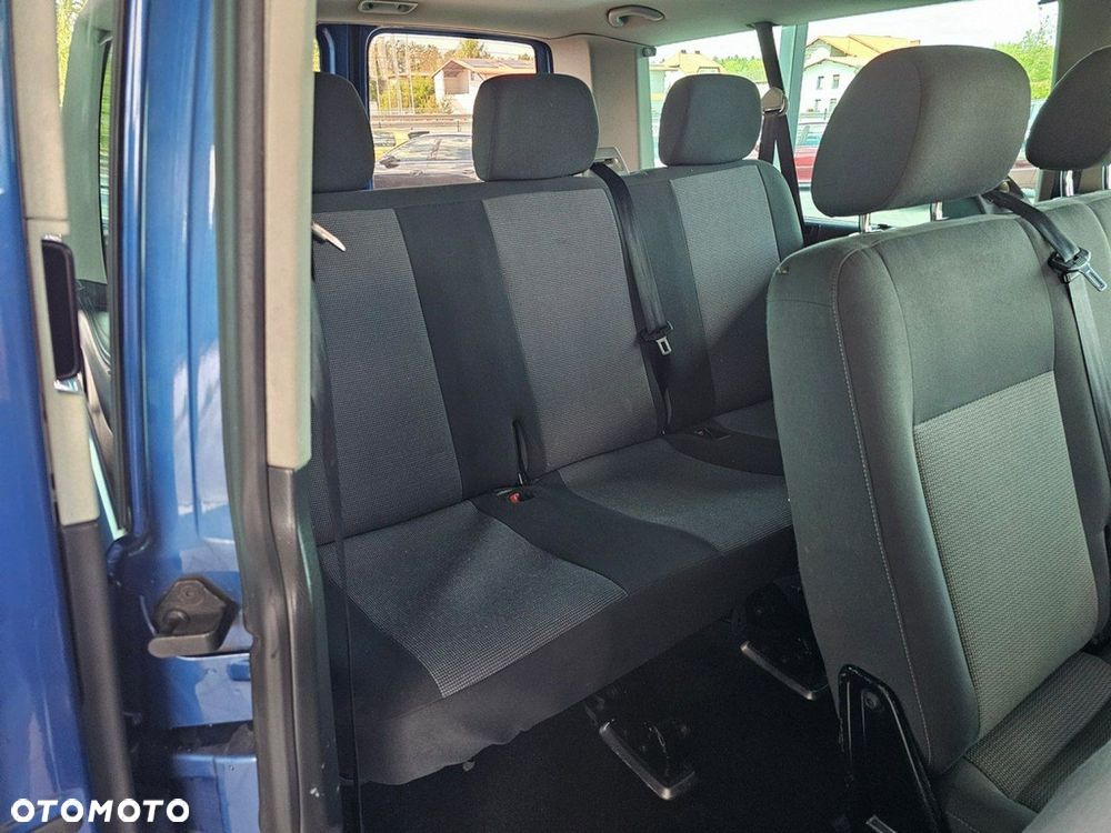 Volkswagen Caravelle - 22