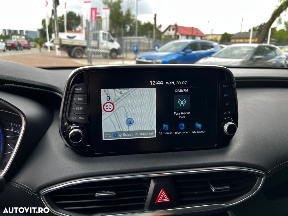 Hyundai Santa Fe 2.2 CRDi 4WD 8AT Luxury - 29