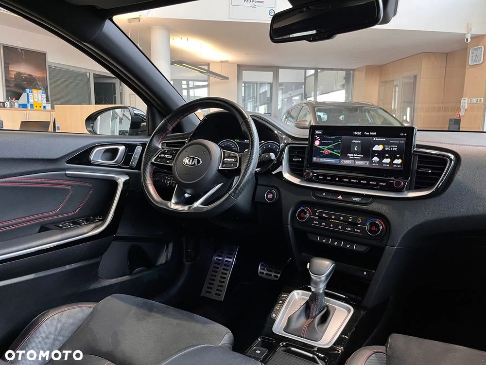Kia ProCeed 1.6 T-GDI DCT7 OPF GT - 26