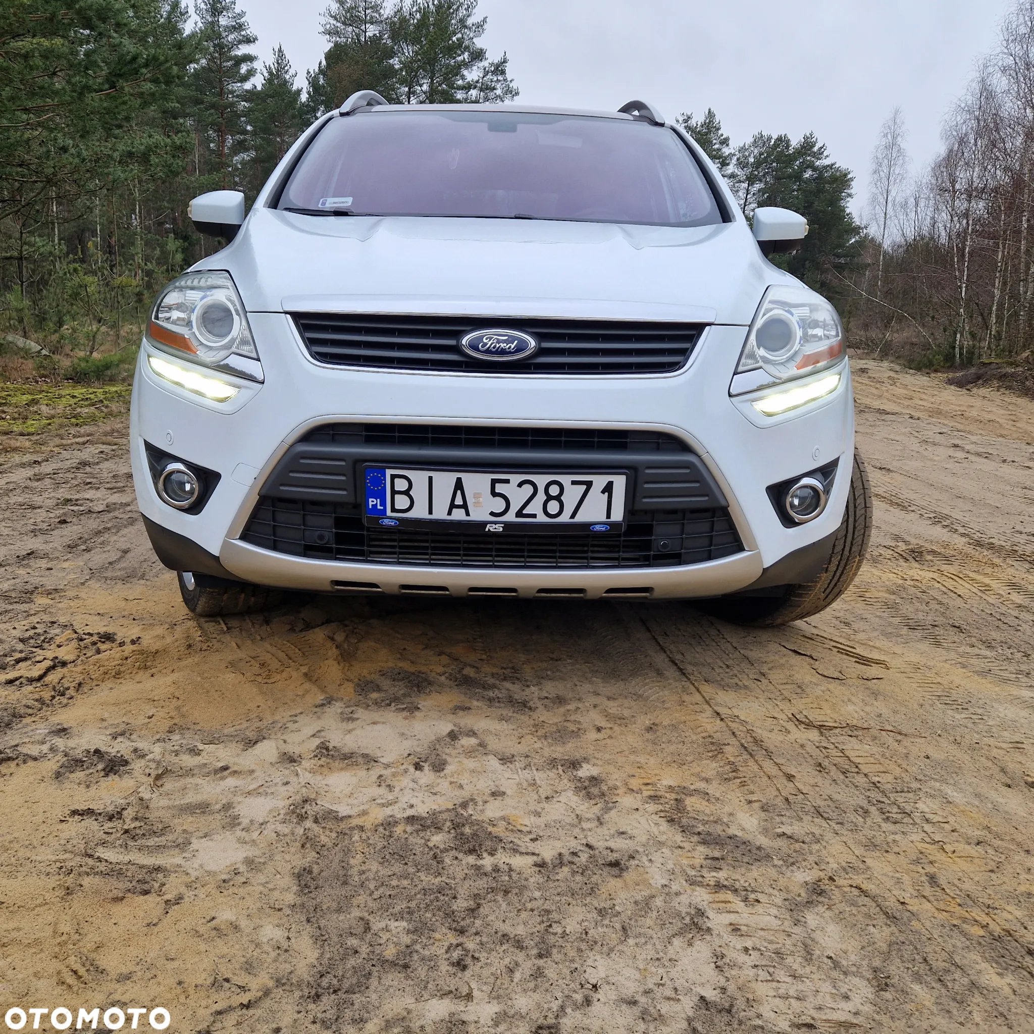 Ford Kuga - 12