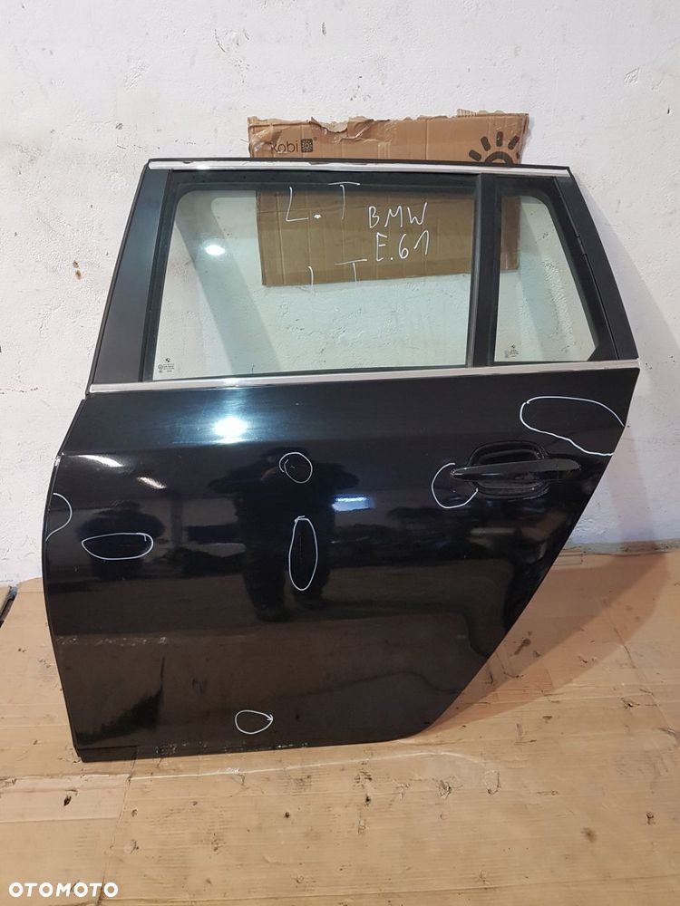 drzwi lewy tył schwarz 2 bmw 5 e61 europa - 1