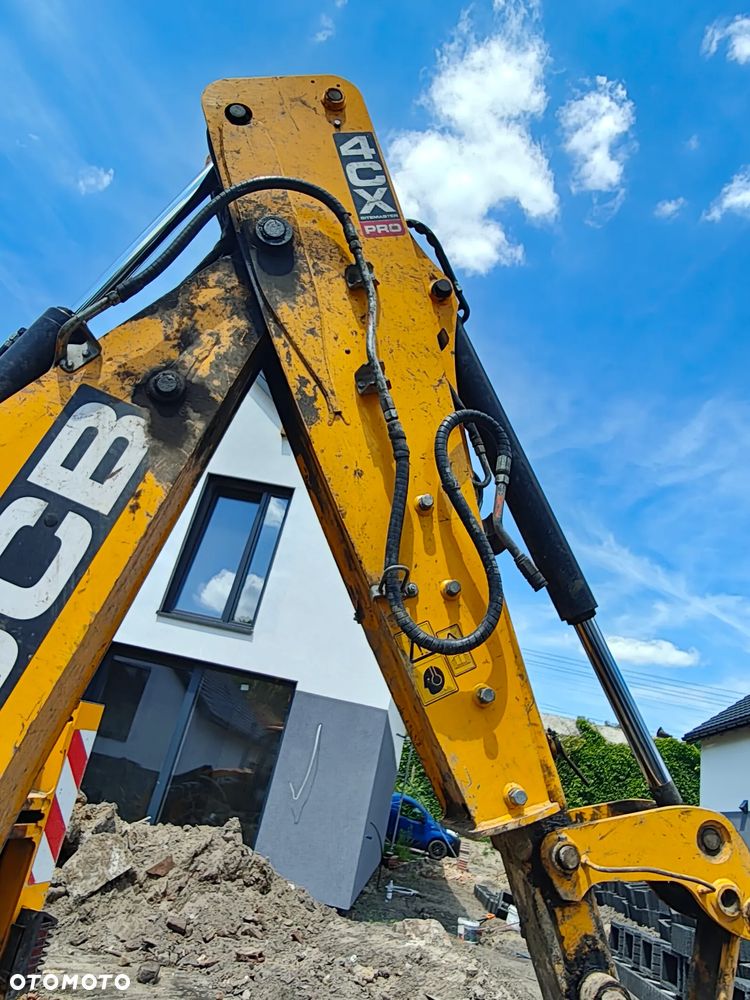 JCB 4CX Eco - 12