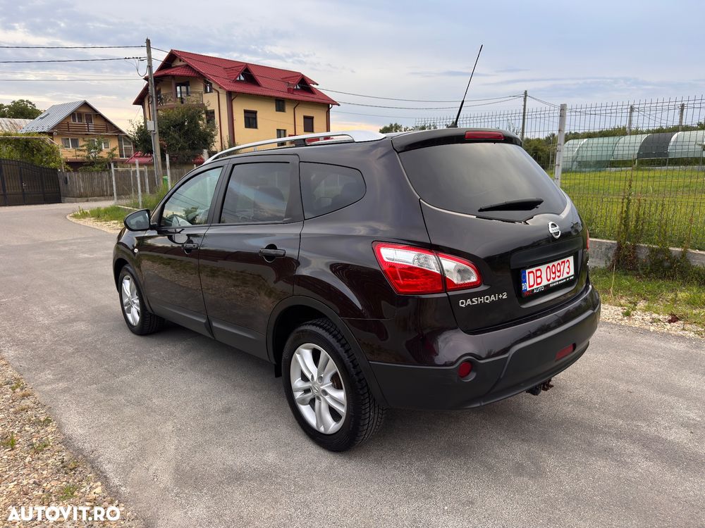 Nissan Qashqai+2 - 4