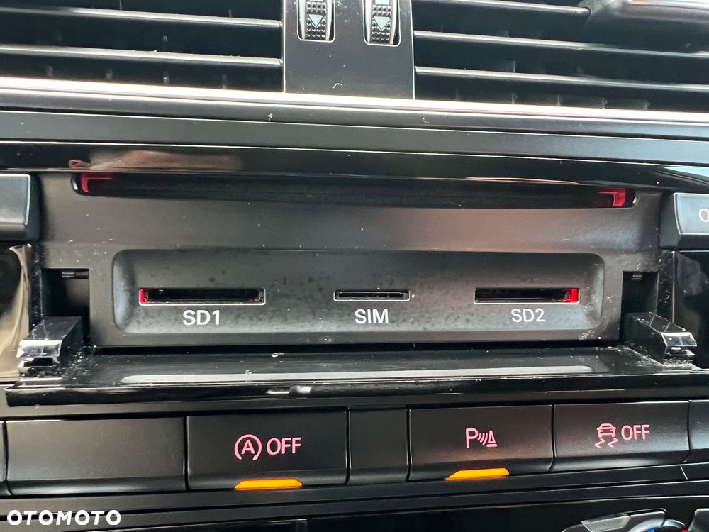Audi A4 Avant 2.0 TDI DPF multitronic S line Sportpaket - 25