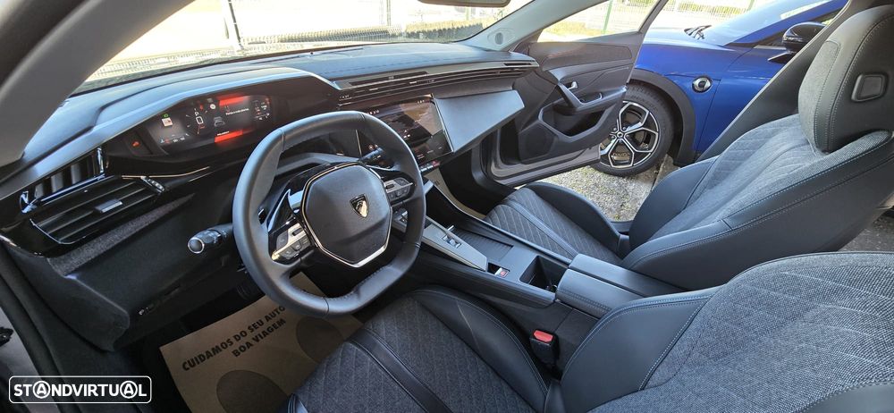 Peugeot 408 1.2 PureTech Allure Pack EAT8 - 13