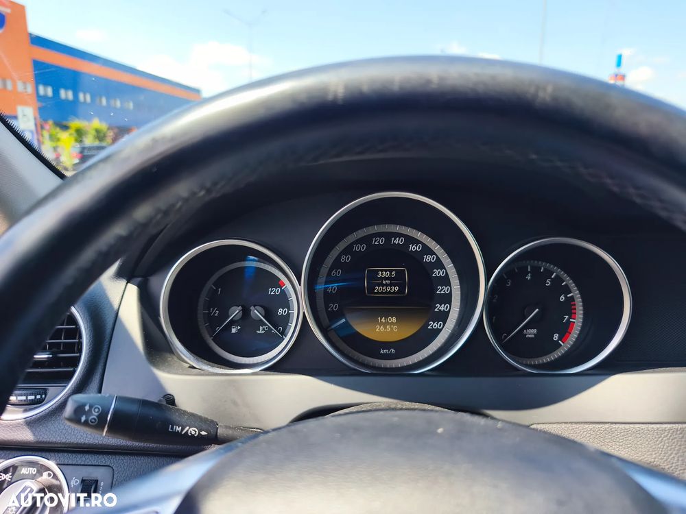 Mercedes-Benz C 180 T-Modell - 10