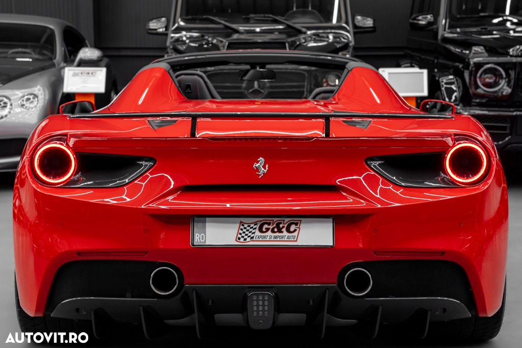 Ferrari 488 Spider - 23