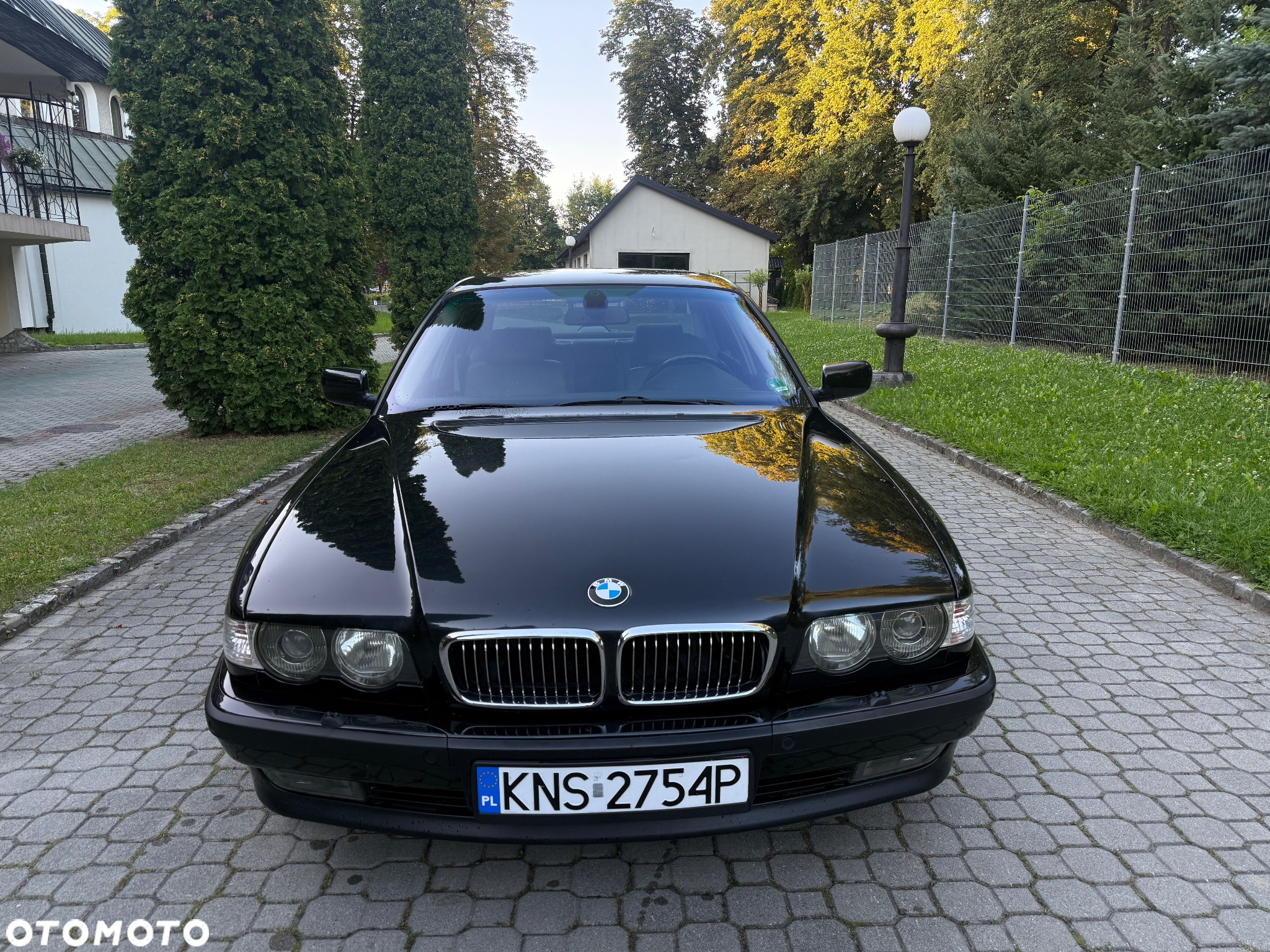 BMW Seria 7 750i - 14