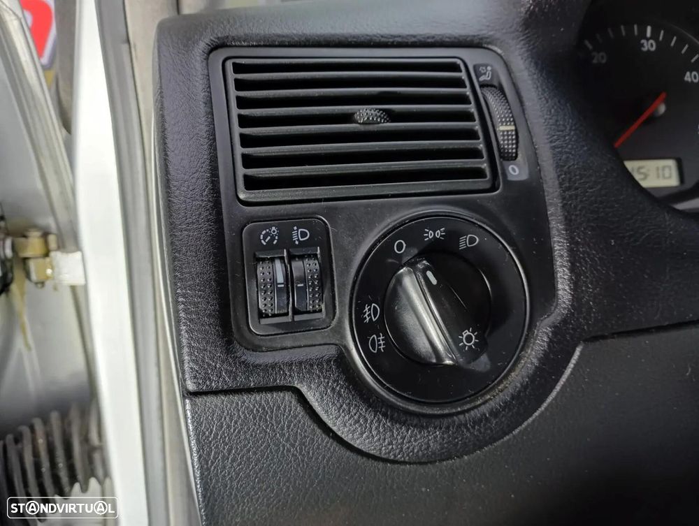 VW Golf Variant - 17