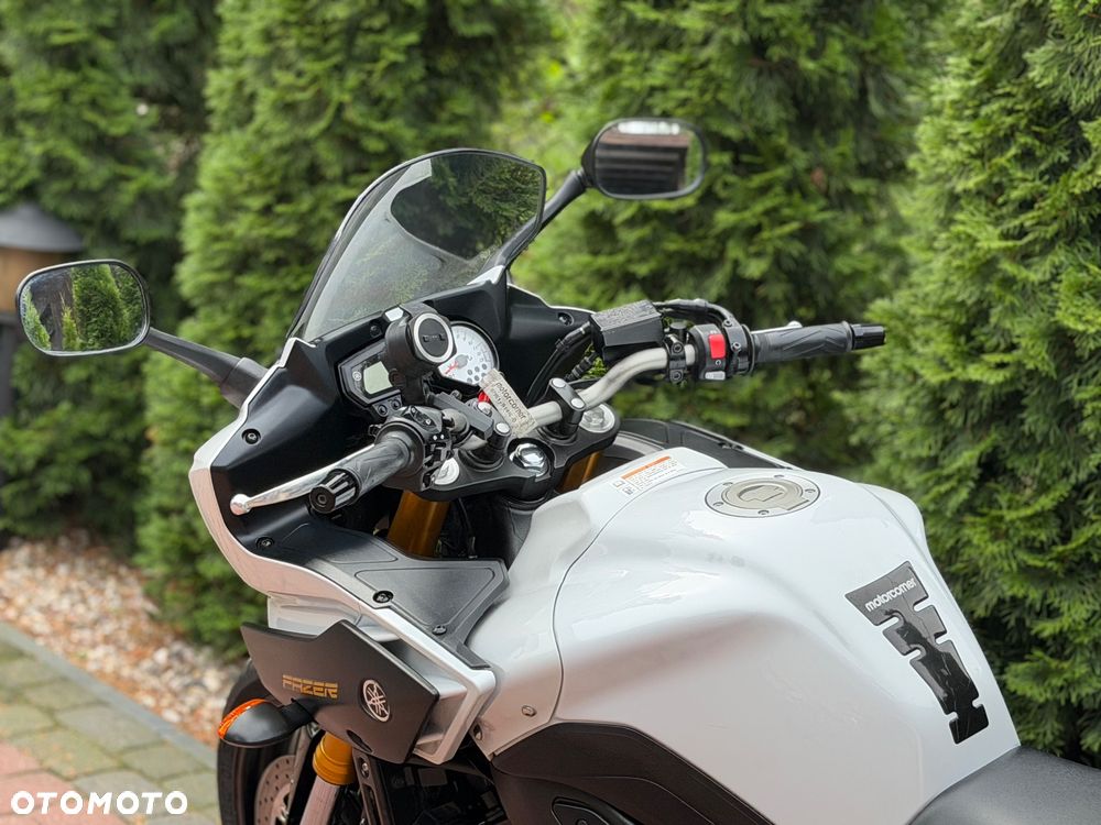Yamaha FZ8 - 15