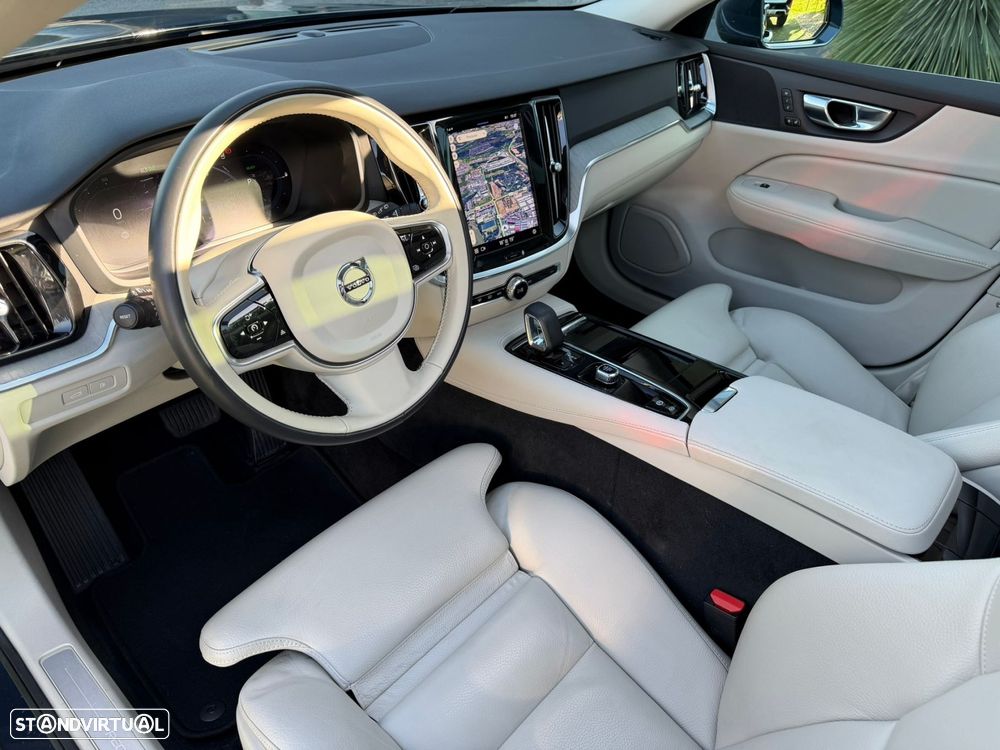 Volvo V60 2.0 T6 AWD TE Plus Bright - 3