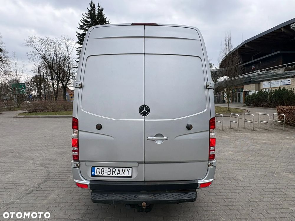 Mercedes-Benz SPRINTER - 4