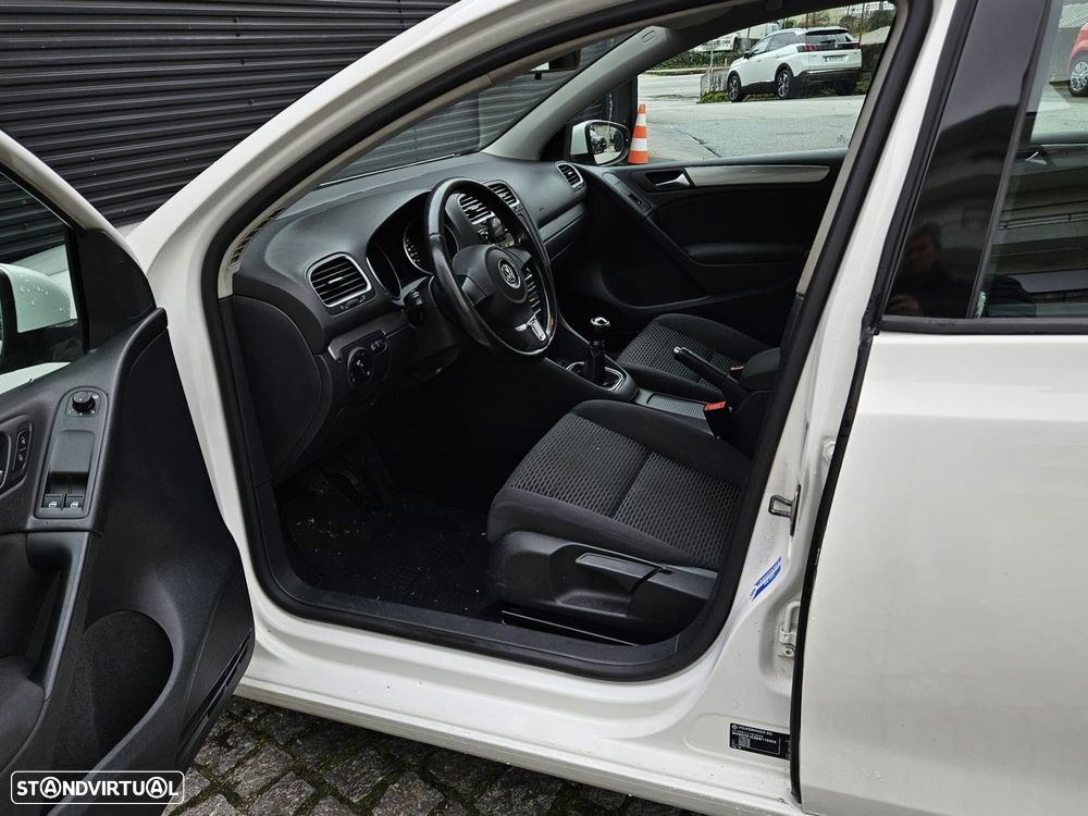 VW Golf 1.6 TDi Confortline - 5