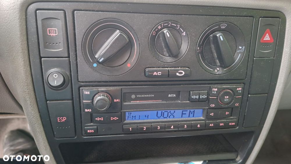 Volkswagen Passat - 10