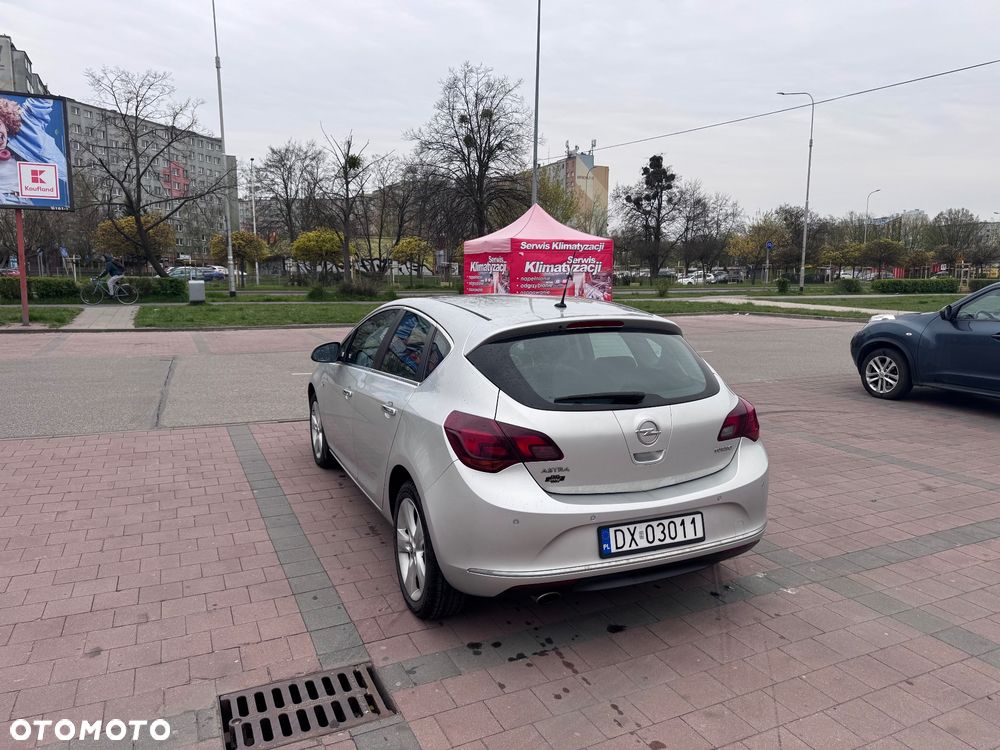 Opel Astra 1.4 T Cosmo - 2