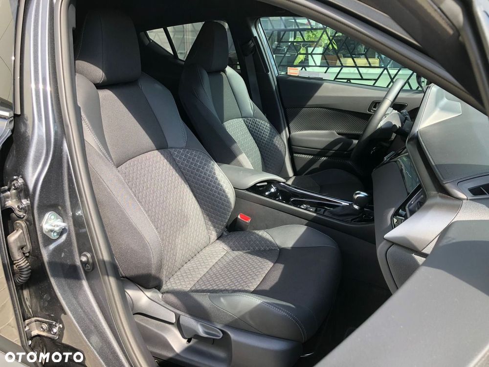 Toyota C-HR 2.0 Hybrid Style - 24