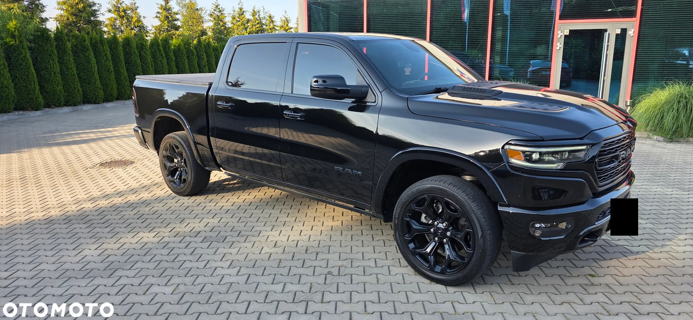 Dodge RAM 1500 5.7 4x4 - 8