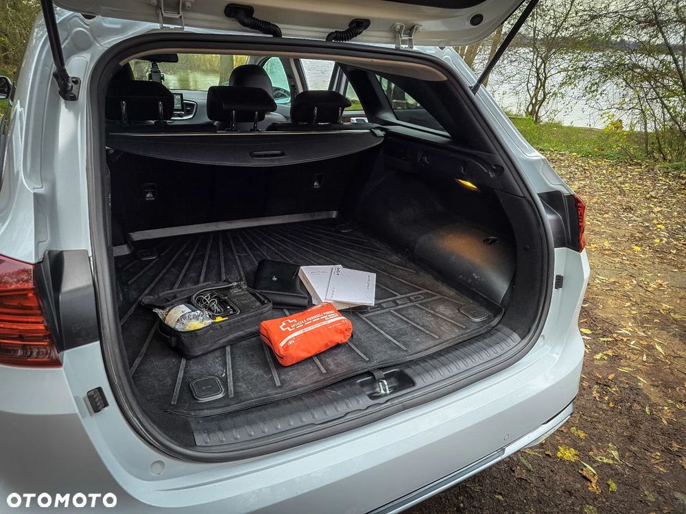 Kia Ceed 1.6 GDI PHEV L Business Line DCT - 14