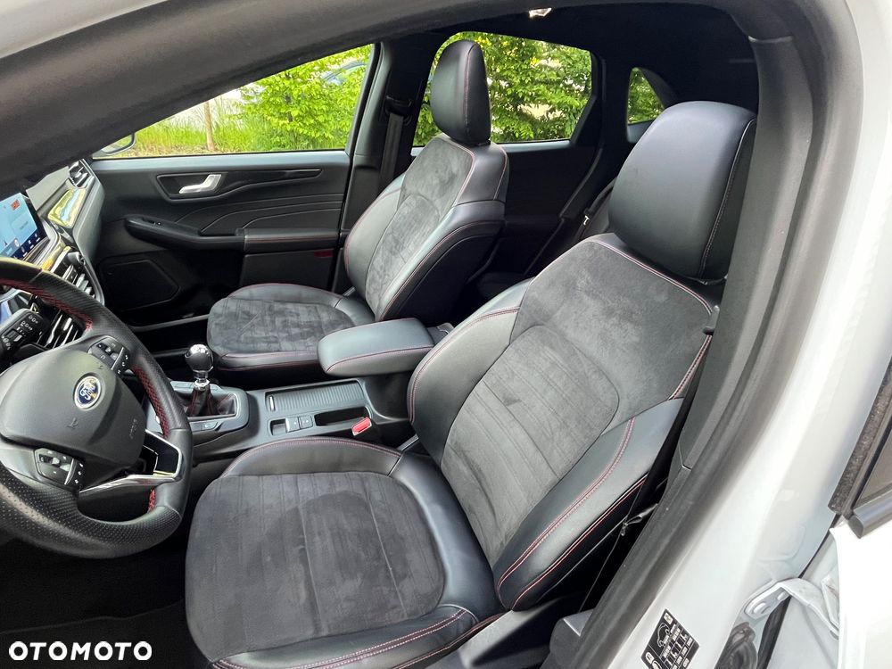 Ford Kuga 2.0 EcoBlue Hybrid ST-LINE X - 22