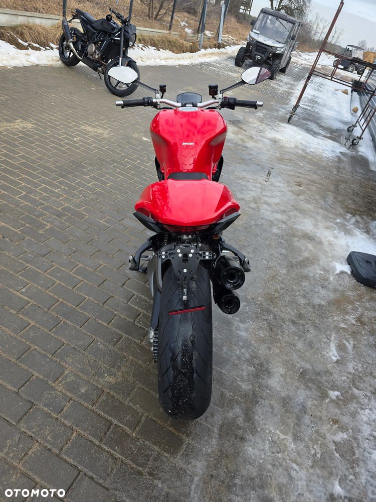 Ducati Monster - 17