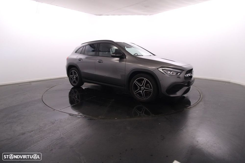 Mercedes-Benz GLA 180 d AMG Line - 10