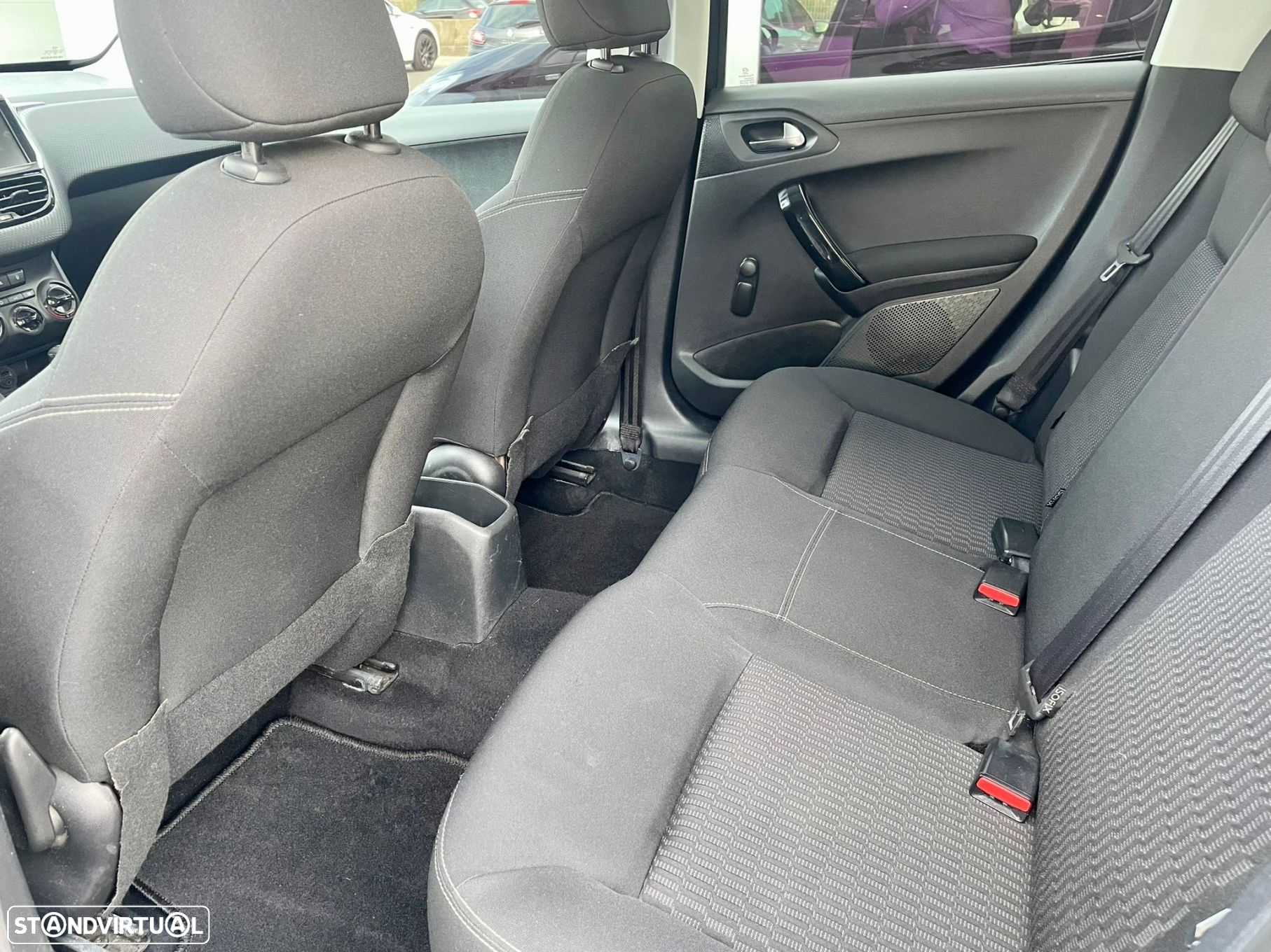Peugeot 208 1.2 PureTech Style - 10