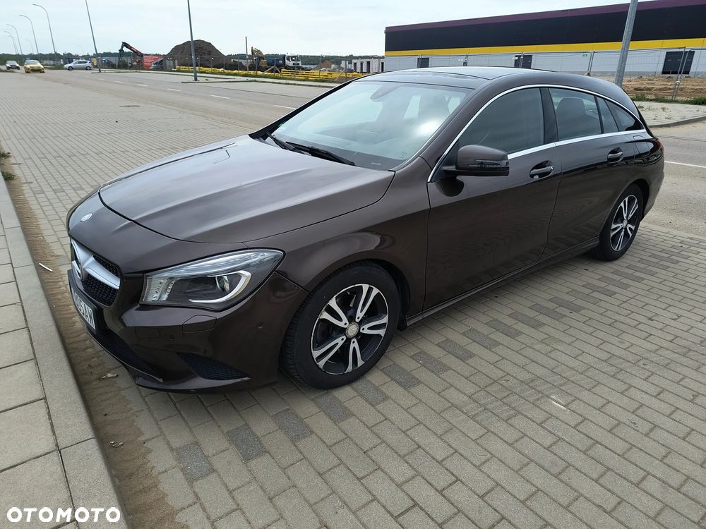 Mercedes-Benz CLA 180 7G-DCT - 1