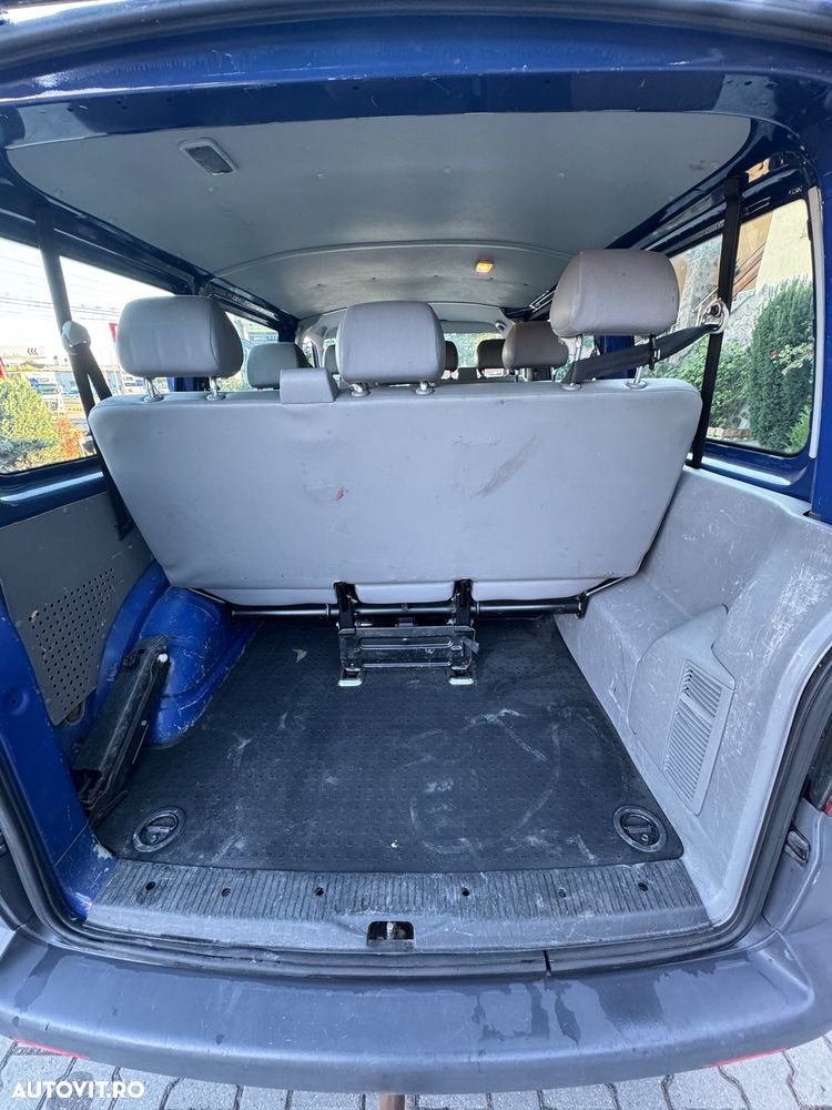 Volkswagen Transporter - 12