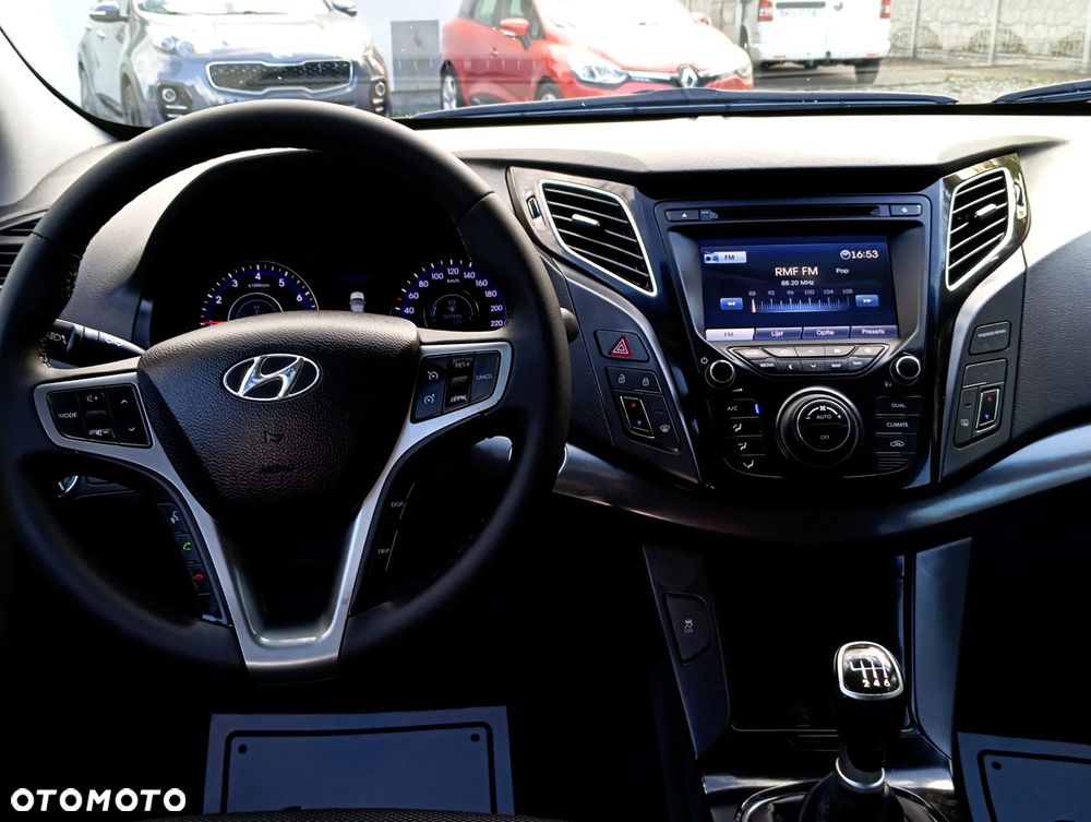 Hyundai i40 i40cw 1.6 Fifa World Cup Edition - 15